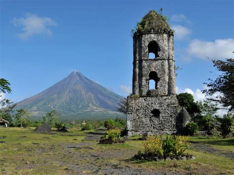 Bicol Travel Guide: Top 22 Things to Do in Bicol, Philippines.